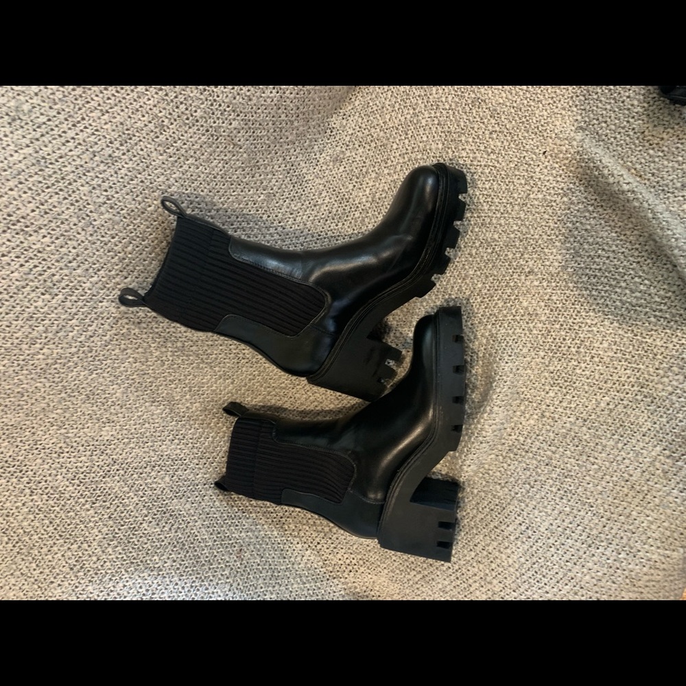 Black boots ZARA